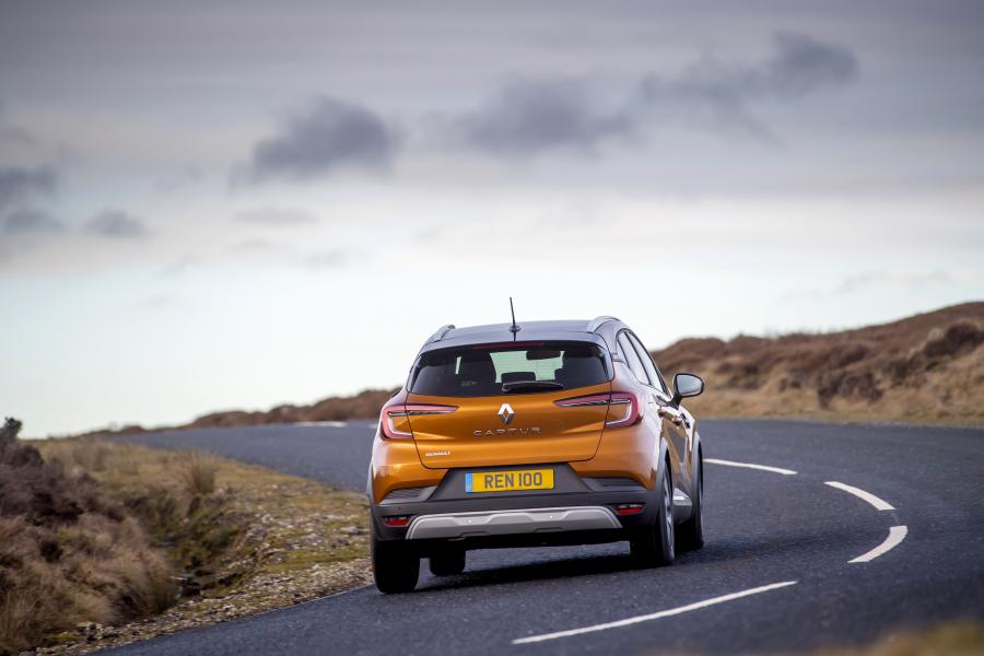  Renault Captur Iconic 2019 года  (UK) (фото 32 из 40)